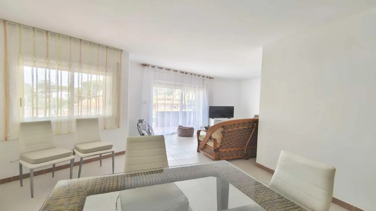 Apartment Vacay Apartamento Costamar,Es Amplio Y Luminoso Y A Pasos De La Playa! L'Escala Spain