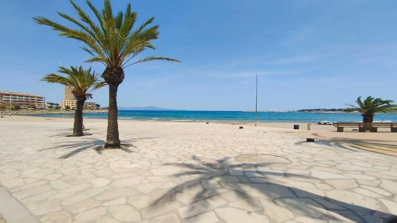 Vacay Apartamento Costamar,Es Amplio Y Luminoso Y A Pasos De La Playa! L'Escala 0*,  Spain